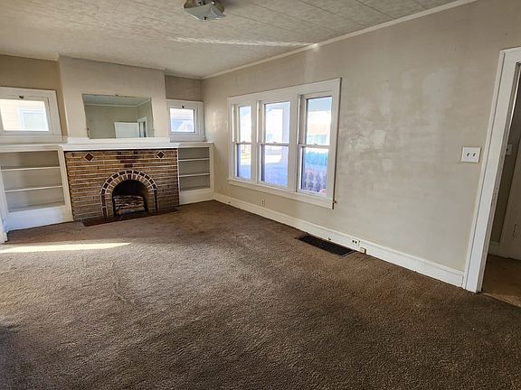 4th image of 11120 Wadsworth Ave #1