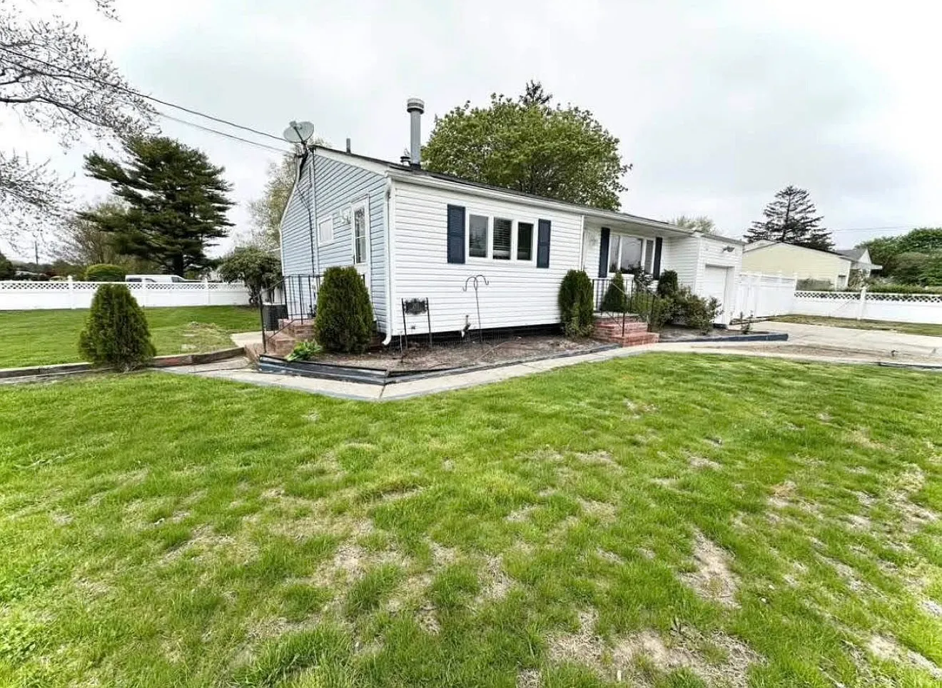3 bed, $3,650 — Photo 1