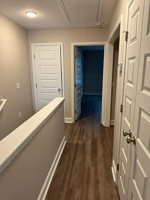 2 bed, 1227 sqft, $1,600 — Photo 3