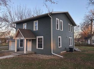 710 22nd St, Spirit Lake, IA 51360