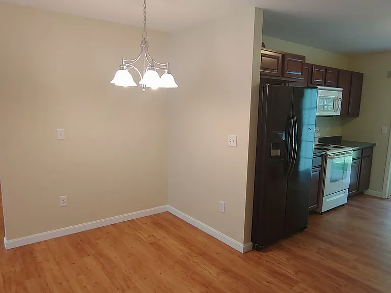 3823 Union St — Photo 16