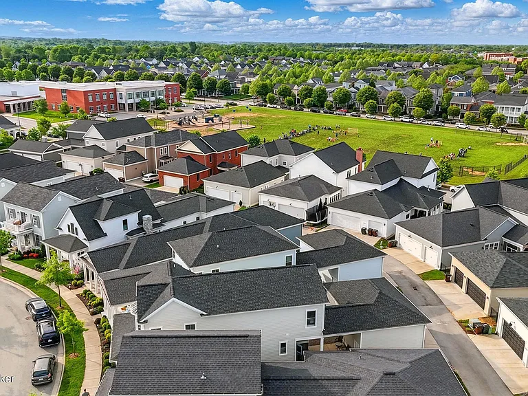 6218 Mistflower Cir — Photo 48