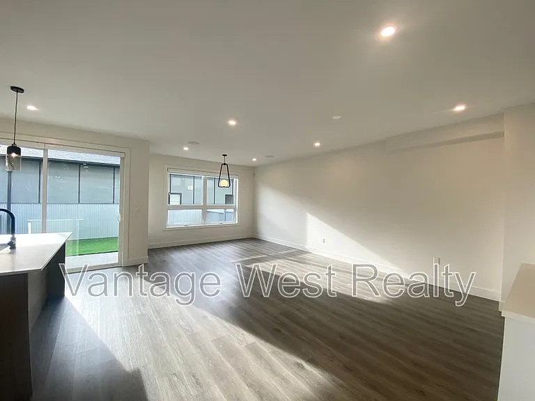 867 Morrison Ave #4 — Photo 13
