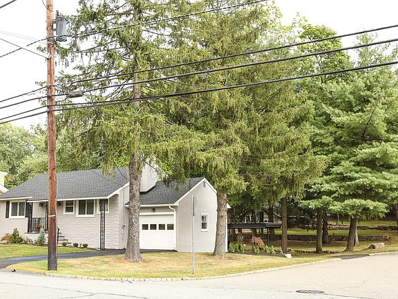 2nd image of 24 Grandview Ave