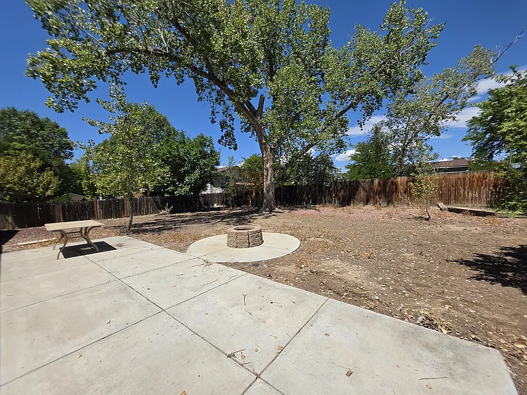 2215 South Dr — Photo 12