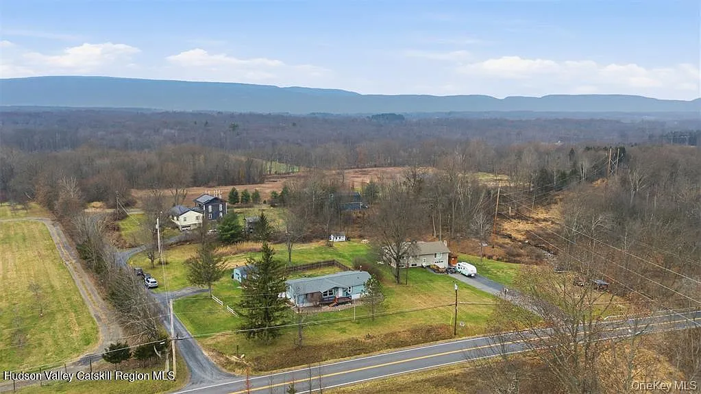 448 Sand Hill Road photo 1