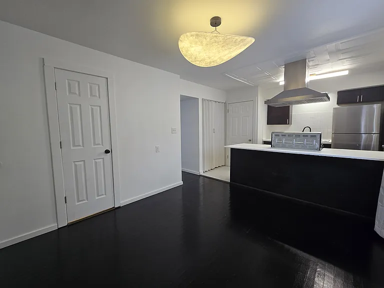 470 Zahn Dr #2 — Photo 7