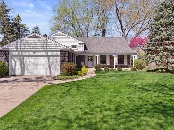 1221 W Jefferson Ave, Naperville, IL 60540