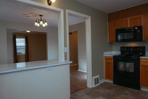 1528 Clark Ave Photo 1