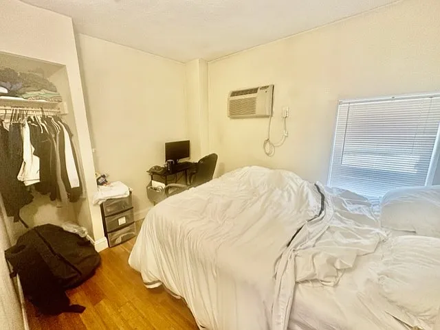20 Bartlett Pl #3 — Photo 6