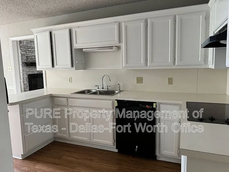 7724 Sagebrush Ct N — Photo 4