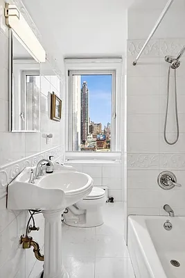 Sold by Corcoran | media 6