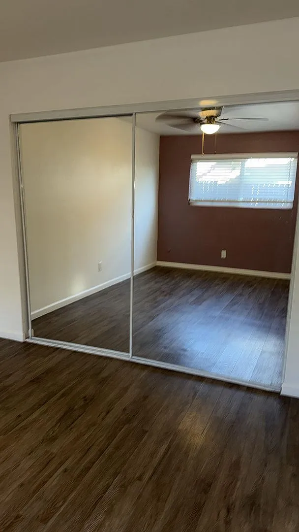 3470 Monroe Ave — Photo 2