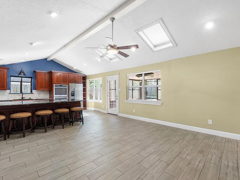 3010 Westerland Dr — Photo 24