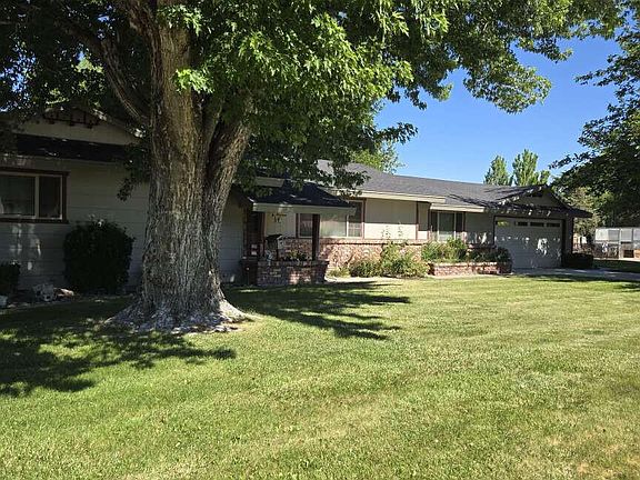2nd image of 14 Willow Dr