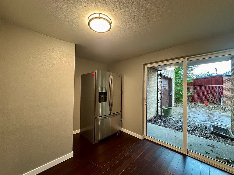2910 Ivy St — Photo 7