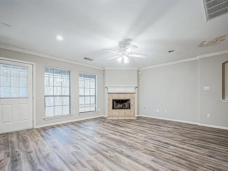 10043 Morocco Rd — Photo 9