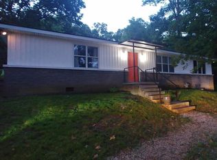 2222 W 3rd Ave, Oneida, TN 37841