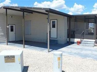 3054 Harpoon Ln, Saint James City, FL 33956