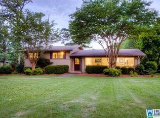 1909 Old Orchard Rd, Vestavia Hills, AL 35216