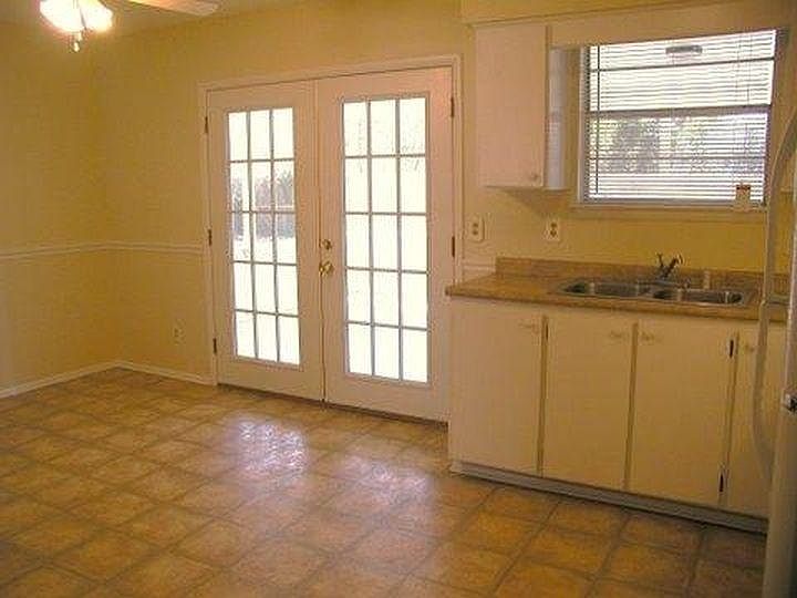 2nd image of 213 Port Royal Dr