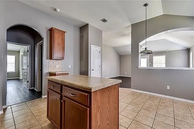 1318 Rainbow Parke Dr — Photo 18