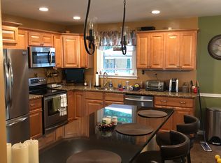 942 General Nash Dr, Lansdale, PA 19446