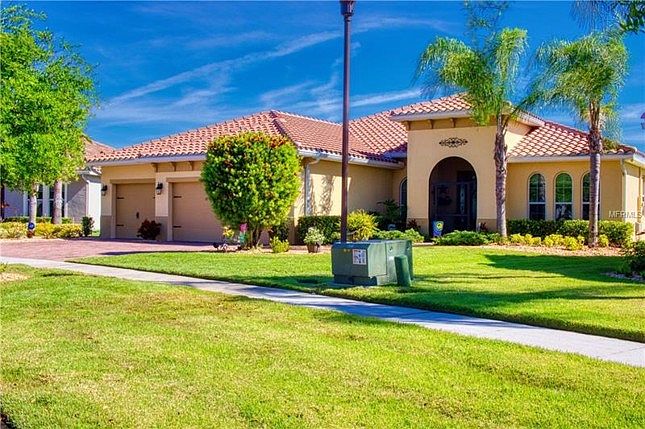 1st image of 3729 Paradiso Cir