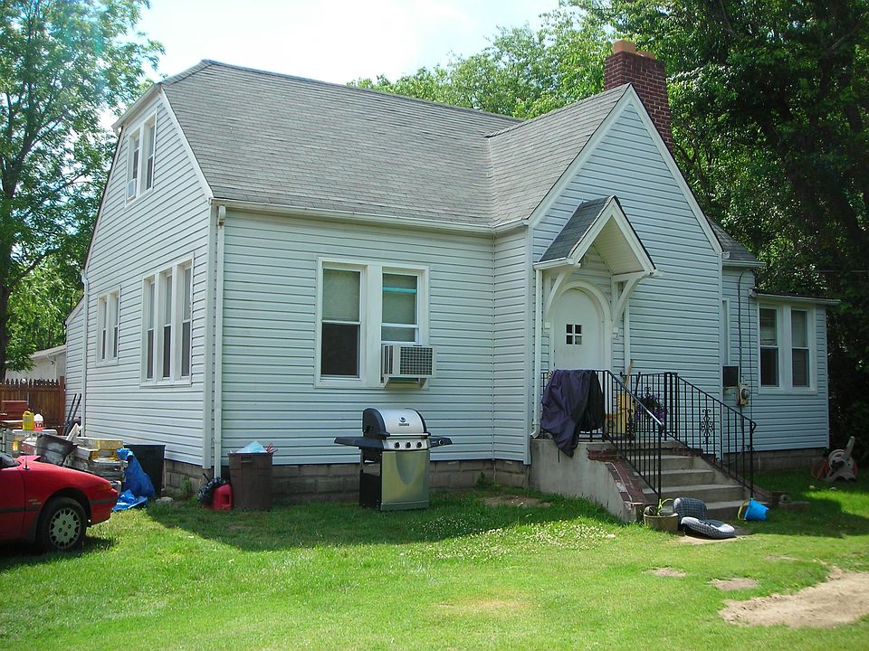 House on Whitesville Rd can be used as an office