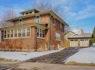104 N 4th Ave, St Charles, IL