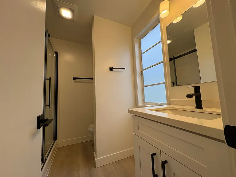 7556 Herschel Ave — Photo 14
