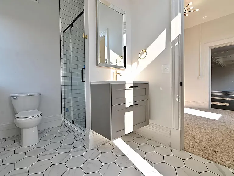 738 York St #1 — Photo 3