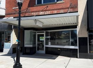 11 E Side Sq, Macomb, IL 61455