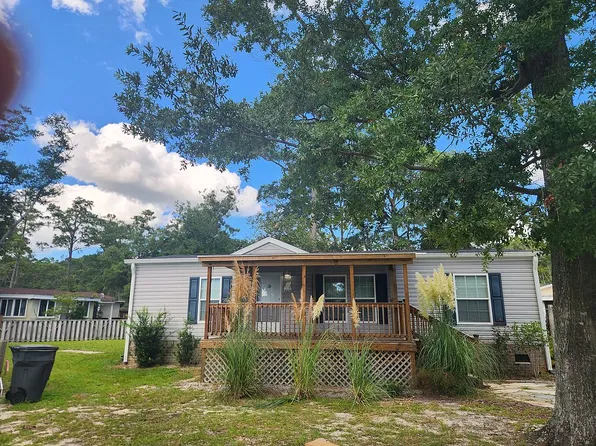 8990 Bonaparte Dr SW, Sunset Beach, NC 28468