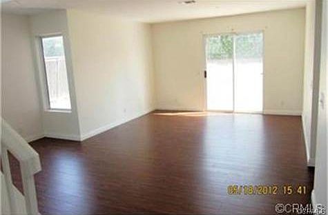 Extra Living Area or can become 4th bedroom