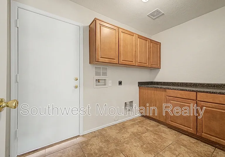 1399 E Saguaro Trl — Photo 28