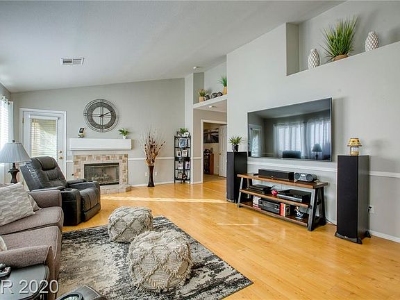 4th image of 4545 Blue Royal Dr