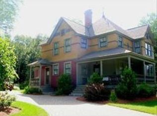 17 Providence St, Mendon, MA 01756