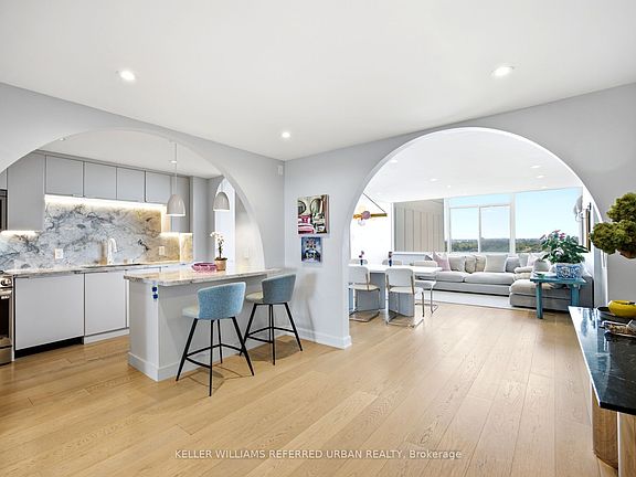 5th image of 3000 Bathurst St #1501