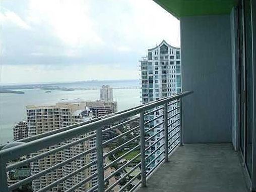 2nd image of 325 Biscayne Blvd #4126