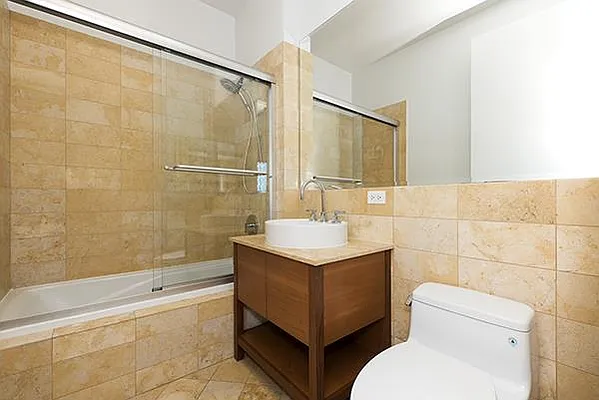 Sold by RELO REDAC INC. | media 5