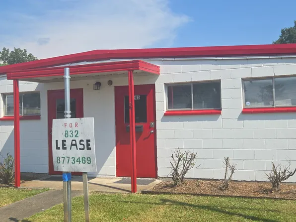 1045 Boston Ave #1, Nederland, TX 77627