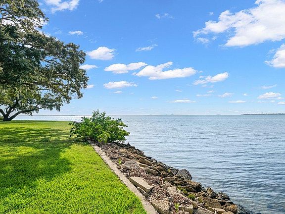 5th image of 6208 Bayshore Blvd