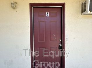 352 S Blackstone St APT 4, Tulare, CA 93274