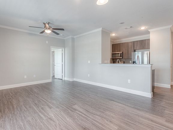 Silverwood at Hackberry Creek Apartments Interior
