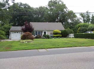 12 Brookside Dr, Howell, NJ 07731