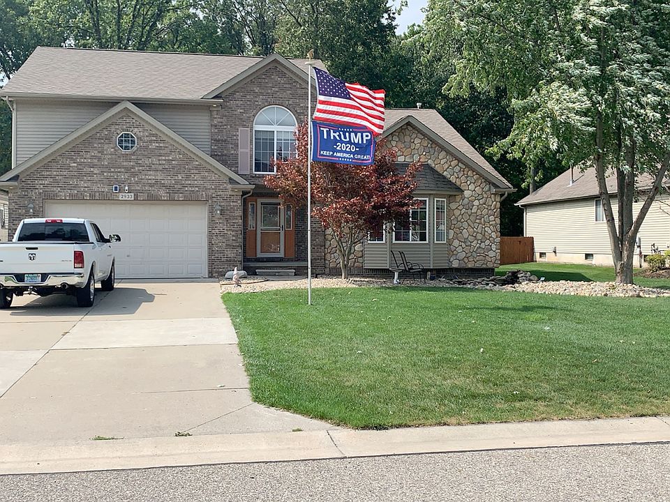 1st image of 2933 Manchester Dr