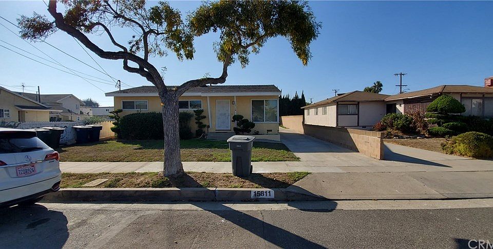 1st image of 15811-A S Dalton Ave #125