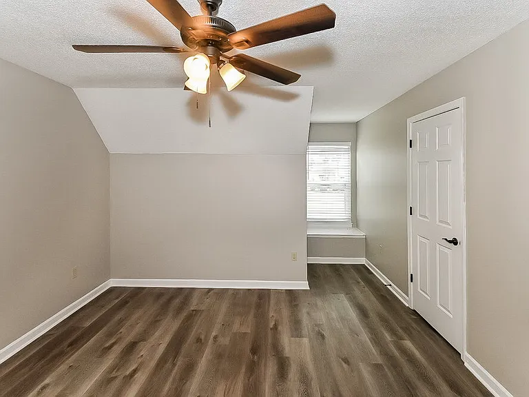 2780 White Oak Dr — Photo 12