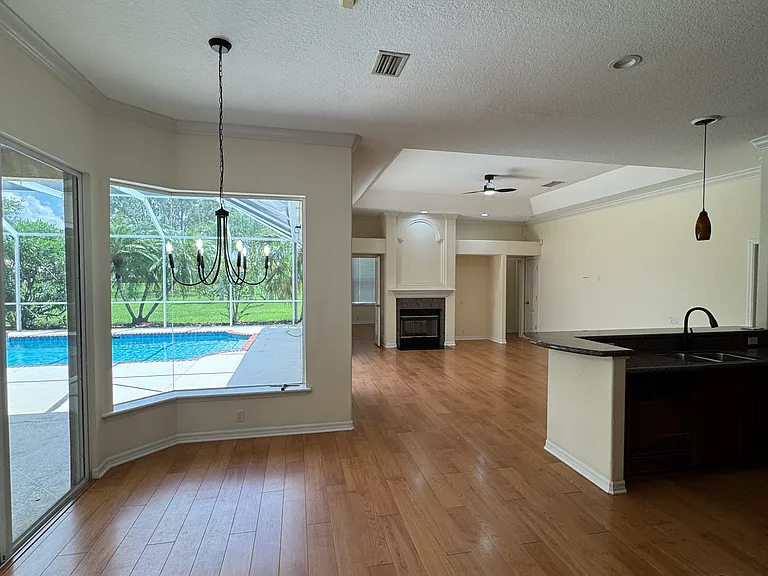 10084 Cherry Hills Avenue Cir — Photo 14